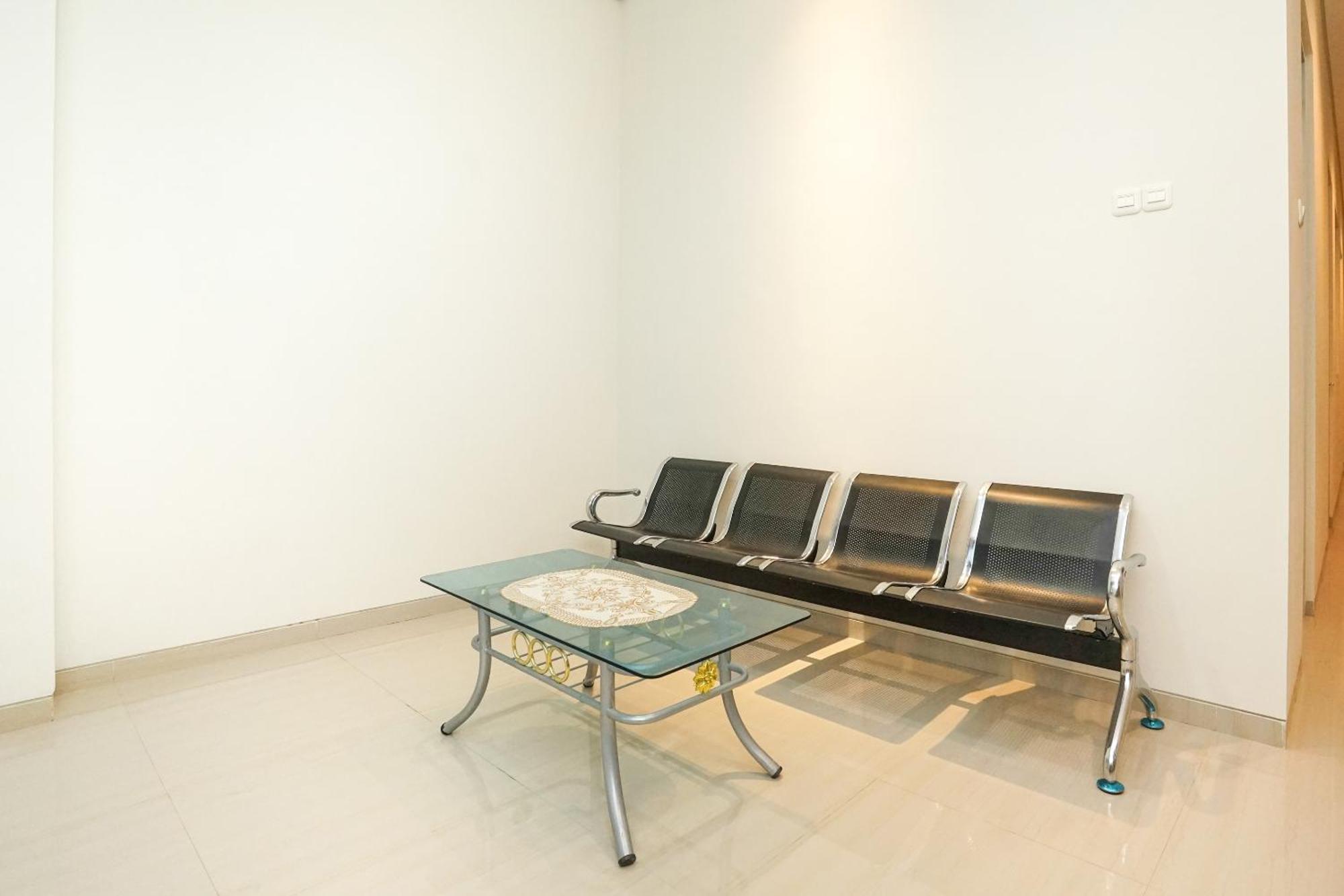 Super Oyo Capital O 614 Graha 8 Syariah Hotel Surabaya Exterior photo